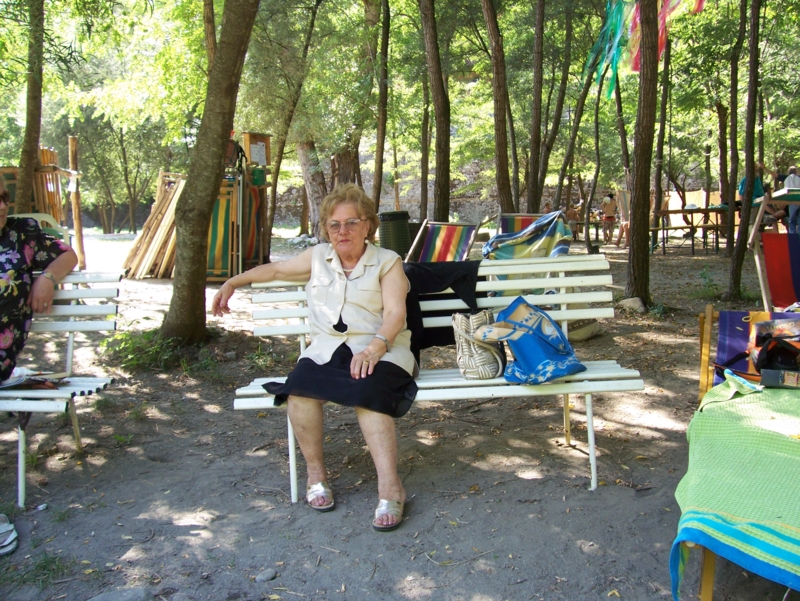  Image name: Persone016.jpg 
 width: 800 pixel 
 height: 601 pixel 
 Size: 537005 bytes 
 Click to enlarge 